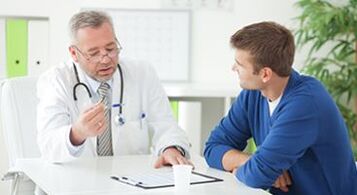 patient consulting a specialist